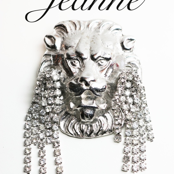 Stunning VINTAGE LIONS HEAD Brooch by 'Jeanne' - Picture 1 of 8